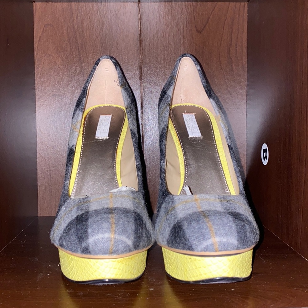 Rachel Roy Keedan Grey/Yellow Plaid Flannel 5 in platform pumps